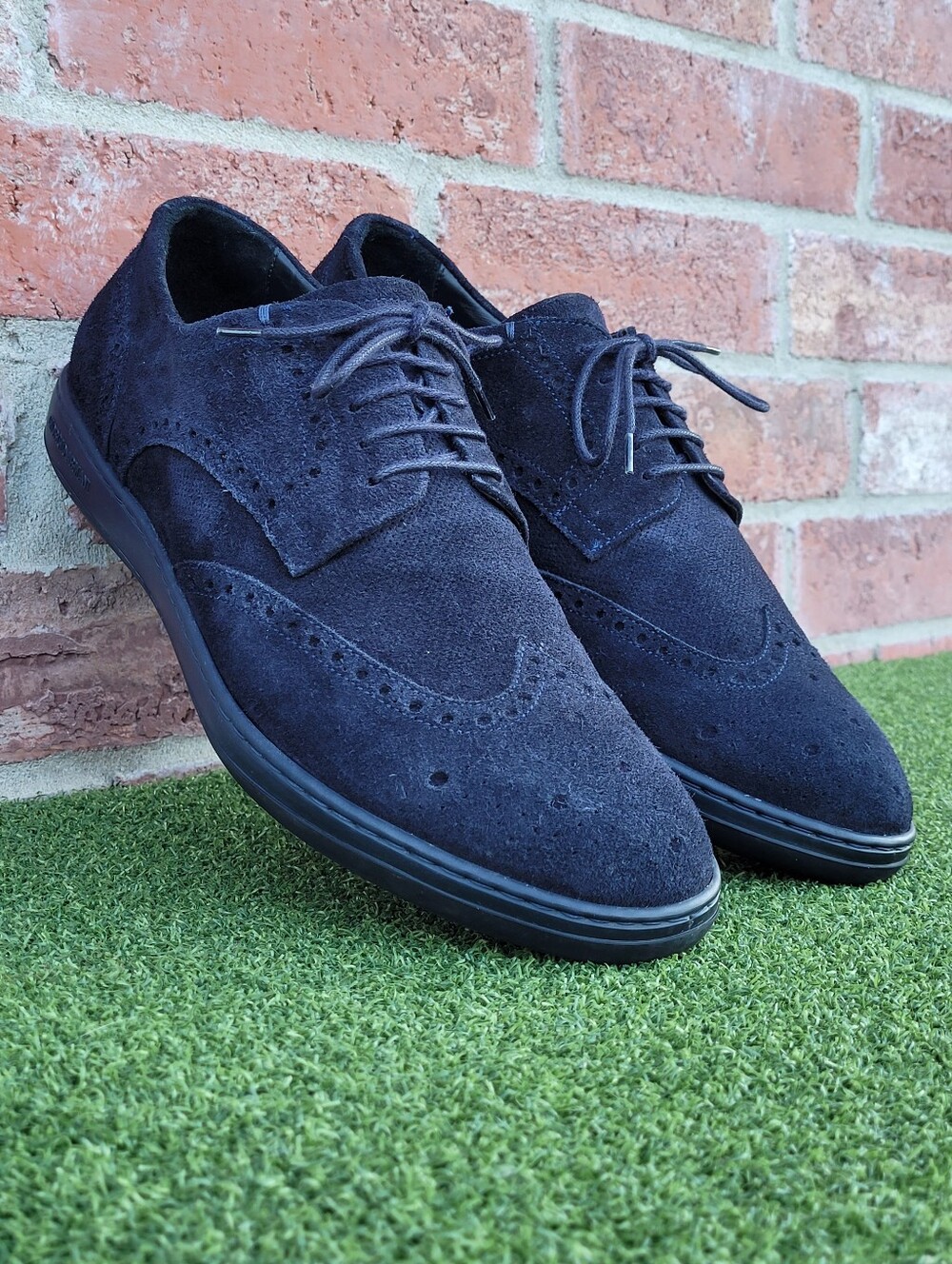 Mens GIORGIO ARMANI Wingtip Sneakers - UK Size 7